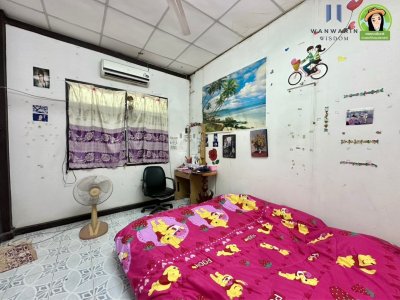 บ้านเดี่ยว 2 หลัง ในพื้นที่เดียวกัน