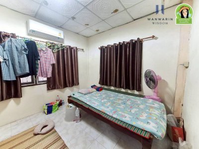 บ้านเดี่ยว 2 ชั้นพร้อมที่ดินเปล่า ในซอยนาคำ 10