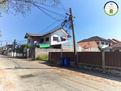 ที่ดินเปล่า แปลงมุม ติดถนน 2 ด้าน ในซอยชยางกูร 34