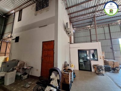 บ้านเดี่ยว 2 ชั้น พร้อมโกดัง ในซอยคำเจริญ 29