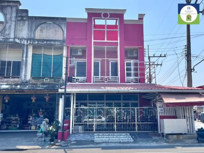 อาคารพาณิชย์ 2 ชั้น หลังมุม ติดถนน 2 ด้าน