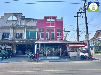 อาคารพาณิชย์ 2 ชั้น หลังมุม ติดถนน 2 ด้าน