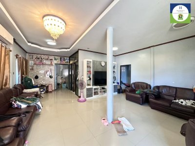 บ้านชั้นเดียว เข้าออกสะดวก ห่างถนนเลี่ยงเมืองเพียง 480 เมตร