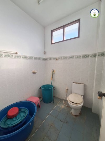 อาคารพาณิชย์ติดถนนซอยรุ่งโรจน์