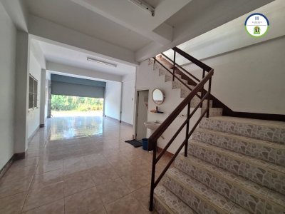 อาคารพาณิชย์ติดถนนซอยรุ่งโรจน์