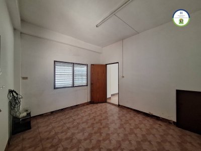 อาคารพาณิชย์ติดถนนซอยรุ่งโรจน์