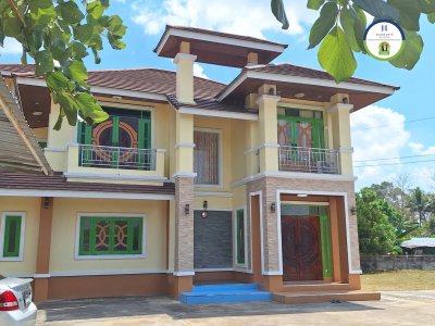 ทำธุรกิจจบในที่เดียว!!  ขายบ้านพร้อมที่ดิน และร้านค้า