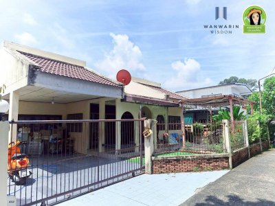 บ้านเดี่ยวชั้นเดียว ในซอยชวาลานอก 1 ทำเลในเมืองอุบล