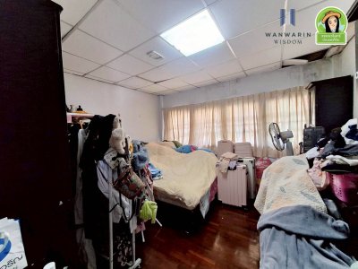 บ้านเดี่ยวชั้นเดียว ในซอยชวาลานอก 1 ทำเลในเมืองอุบล