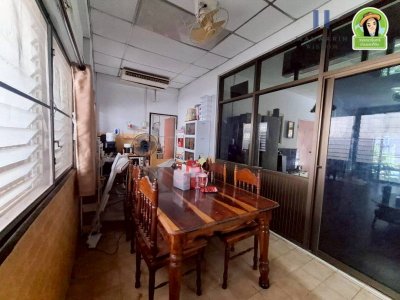 บ้านเดี่ยวชั้นเดียว ในซอยชวาลานอก 1 ทำเลในเมืองอุบล