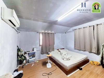 อาคารพาณิชย์ 1ชั้นครึ่ง 2 คูหาทะลุหากัน