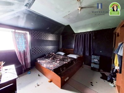 อาคารพาณิชย์ 1ชั้นครึ่ง 2 คูหาทะลุหากัน