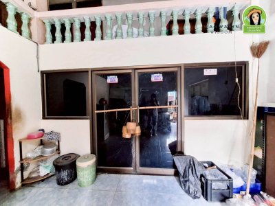 อาคารพาณิชย์ 1ชั้นครึ่ง 2 คูหาทะลุหากัน