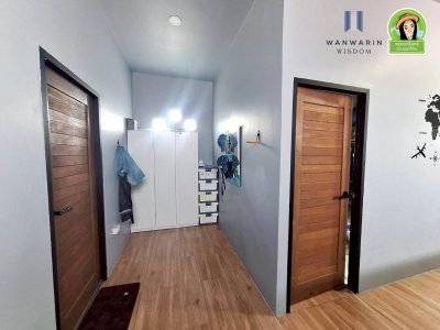 บ้านเดี่ยว 2 ชั้น สไตล์อาคารพาณิชย์ ในซอยพนม 9 ทำเลในเมือง