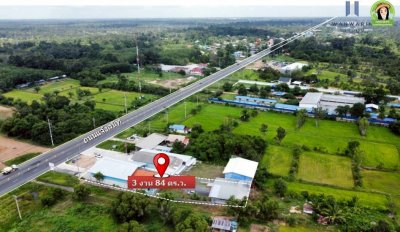 บ้านเดี่ยวชั้นเดียวพร้อมโกดังสินค้า ในอำเภอเขื่องใน