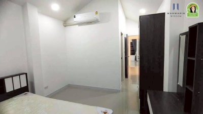 บ้านเดี่ยวชั้นเดียว ในหมู่บ้านท้ายห้วยวังนอง  สไตล์นอดิกซ์