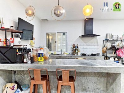 บ้านเดี่ยวชั้นเดียว พร้อมกิจการร้านกาแฟ ในตัวอำเภอเมืองสิรินธร