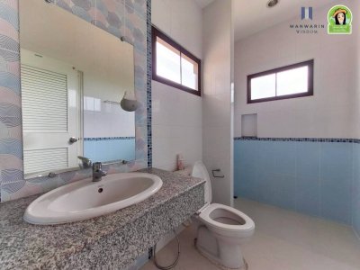 บ้านเดี่ยว 2 ชั้นในโครงการสาริน7 วารินชำราบ ที่ดินโฉนด 2 แปลง