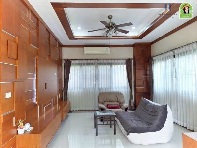 บ้านเดี่ยว 2 ชั้นในโครงการสาริน7 วารินชำราบ ที่ดินโฉนด 2 แปลง