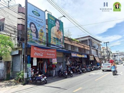 อาคารพาณิชย์ 2 ชั้นครึ่ง 2 คูหา