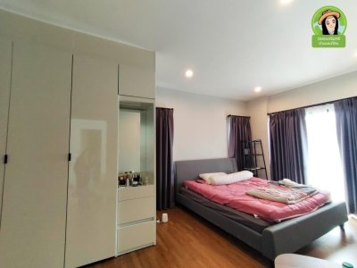 บ้านหรู 2 ชั้น ใกล้สวนวนารมย์ ในโครงการสุดพรีเมียม “สารินวิสต้าไลท์ สวนวนารมย์”