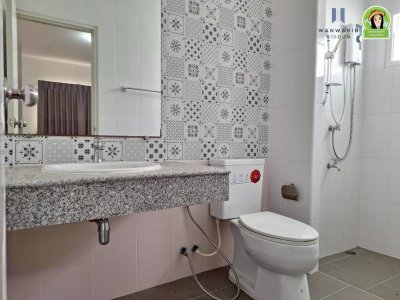 บ้านเดี่ยว 2 ชั้น สไตล์อังกฤษ แบบบ้าน J2 ในโครงการสารินลิฟวิ่งบ้านจั่น