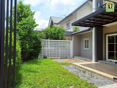 บ้านเดี่ยว 2 ชั้น สไตล์อังกฤษ แบบบ้าน J2 ในโครงการสารินลิฟวิ่งบ้านจั่น