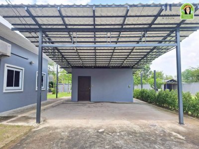 บ้านเดี่ยวชั้นเดียวยกสูง พร้อมอาคารรับรอง เนื้อที่เยอะ หน้ากว้าง ร่มรื่นมาก บรรยากาศดีมีความเป็นส่วนตัว