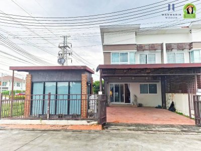 ทาวน์โฮม 2 ชั้นหลังหัวมุมในโครงการศุภาลัยเบลล่า ขามใหญ่