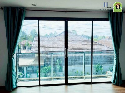 ทาวน์โฮม 2 ชั้น 1 คูหาริม ในโครงการบ้านภัคภิรมย์ 2 (บ้านก้านเหลือง) ต.ขามใหญ่