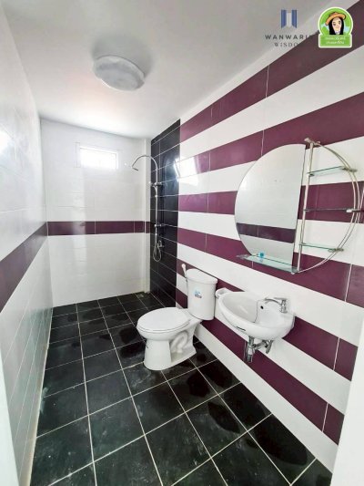 ทาวน์โฮม 2 ชั้น 1 คูหาริม ในโครงการบ้านภัคภิรมย์ 2 (บ้านก้านเหลือง) ต.ขามใหญ่