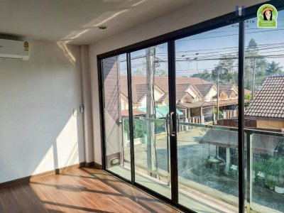 ทาวน์โฮม 2 ชั้น 1 คูหาริม ในโครงการบ้านภัคภิรมย์ 2 (บ้านก้านเหลือง) ต.ขามใหญ่