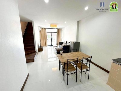 ทาวน์โฮม 2 ชั้น 1 คูหากลาง ในโครงการบ้านภัคภิรมย์ 2 (บ้านก้านเหลือง) ต.ขามใหญ่