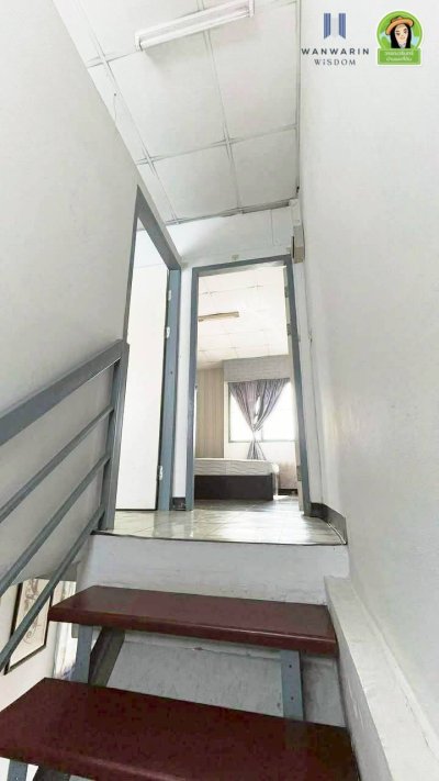 บ้าน 2 ชั้น ในโครงการบ้านเอื้ออาทรห้วยคุ้มเฟส 1