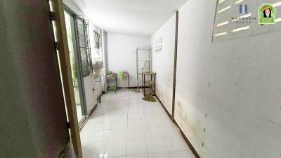 บ้าน 2 ชั้น ในโครงการบ้านเอื้ออาทรห้วยคุ้มเฟส 1