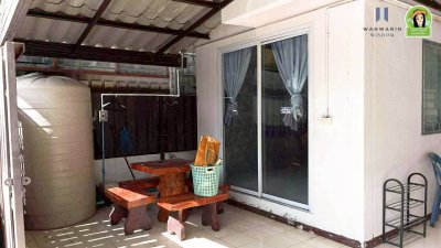 บ้าน 2 ชั้น ในโครงการบ้านเอื้ออาทรห้วยคุ้มเฟส 1