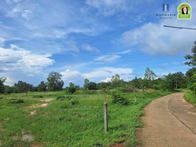 ที่ดินแบ่งล็อค ใกล้ ม.อุบลฯ ฝั่งประตู 4 ทำเลดีใกล้คาเฟ่