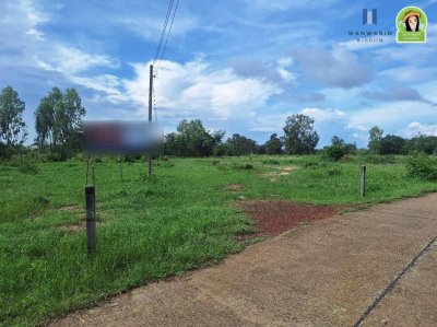 ที่ดินแบ่งล็อค ใกล้ ม.อุบลฯ ฝั่งประตู 4 ทำเลดีใกล้คาเฟ่