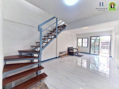 บ้าน 2 ชั้น หลังมุม รีโนเวทใหม่ ในโครงการบ้านเอื้ออาทรห้วยคุ้มเฟส 1