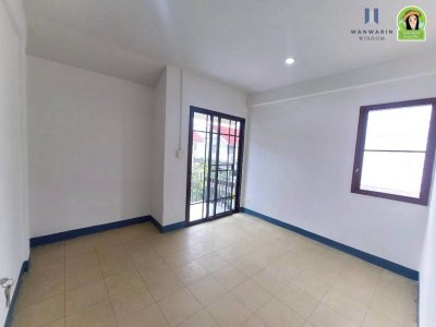 บ้าน 2 ชั้น หลังมุม รีโนเวทใหม่ ในโครงการบ้านเอื้ออาทรห้วยคุ้มเฟส 1