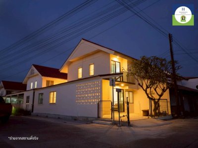 บ้าน 2 ชั้น หลังมุม รีโนเวทใหม่ ในโครงการบ้านเอื้ออาทรห้วยคุ้มเฟส 1