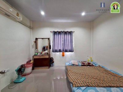 อาคารพาณิชย์ 2 ชั้น 1 คูหา ทำเลในเมือง ใกล้บิ๊กซีอุบลเพียง 5 นาที