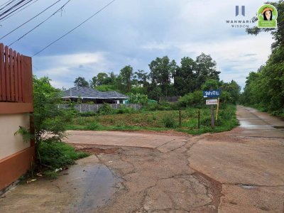 ที่ดินเปล่าในหมู่บ้านคำเจริญ อ.วารินฯ