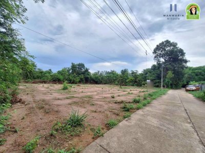 ที่ดินเปล่าในหมู่บ้านคำเจริญ อ.วารินฯ