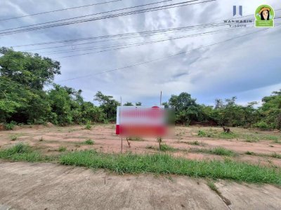 ที่ดินเปล่าในหมู่บ้านคำเจริญ อ.วารินฯ