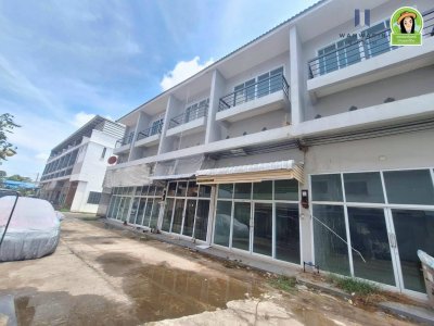 อาคารพาณิชย์ 3 ชั้น 1 คูหา โซนห้วยวังนอง