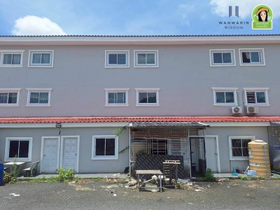 อาคารพาณิชย์ 3 ชั้น 1 คูหา โซนห้วยวังนอง