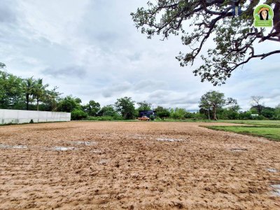 ที่ดินเปล่า ใกล้ รร.บ้านค้อ-กุดลาด เพียง 800 ม.