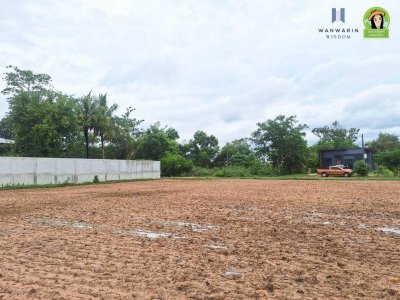 ที่ดินเปล่า ใกล้ รร.บ้านค้อ-กุดลาด เพียง 800 ม.