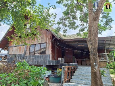 บ้านเดี่ยว พร้อมโกดังและพื้นที่สำหรับประกอบกิจการ